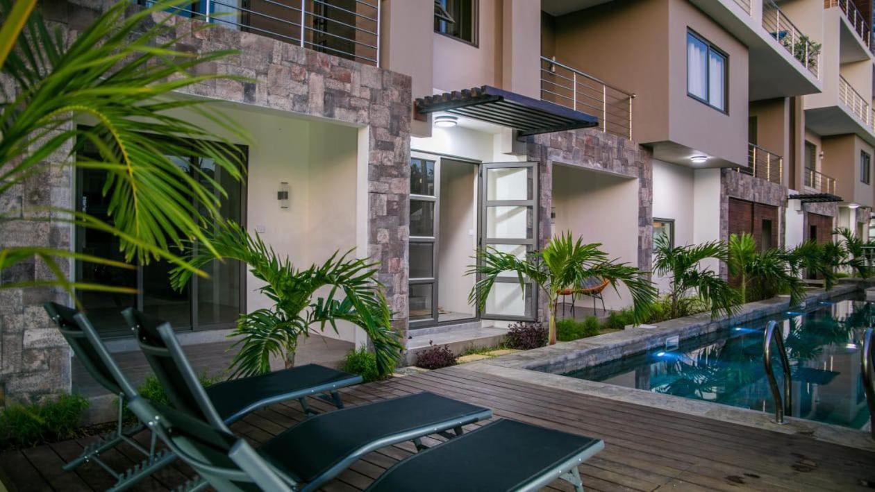 Entire Luxury 3 Bedroom Condo For Rent - Flic-En-Flac - Close To Beach Ngoại thất bức ảnh