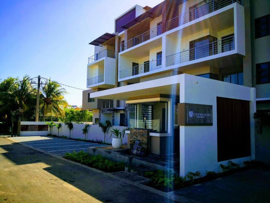 Entire Luxury 3 Bedroom Condo For Rent - Flic-En-Flac - Close To Beach Ngoại thất bức ảnh